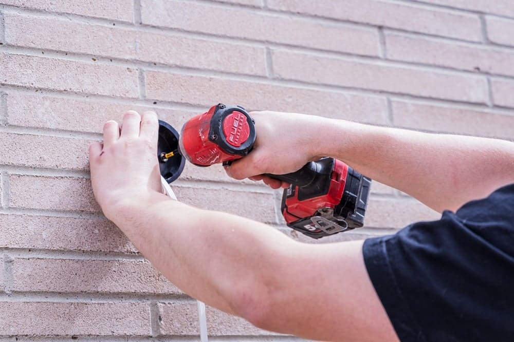 Outside light installation process - Step 3